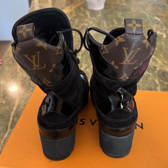 Louis Vuitton Suede and Monogram Women's Boots - Picture 5 of 11